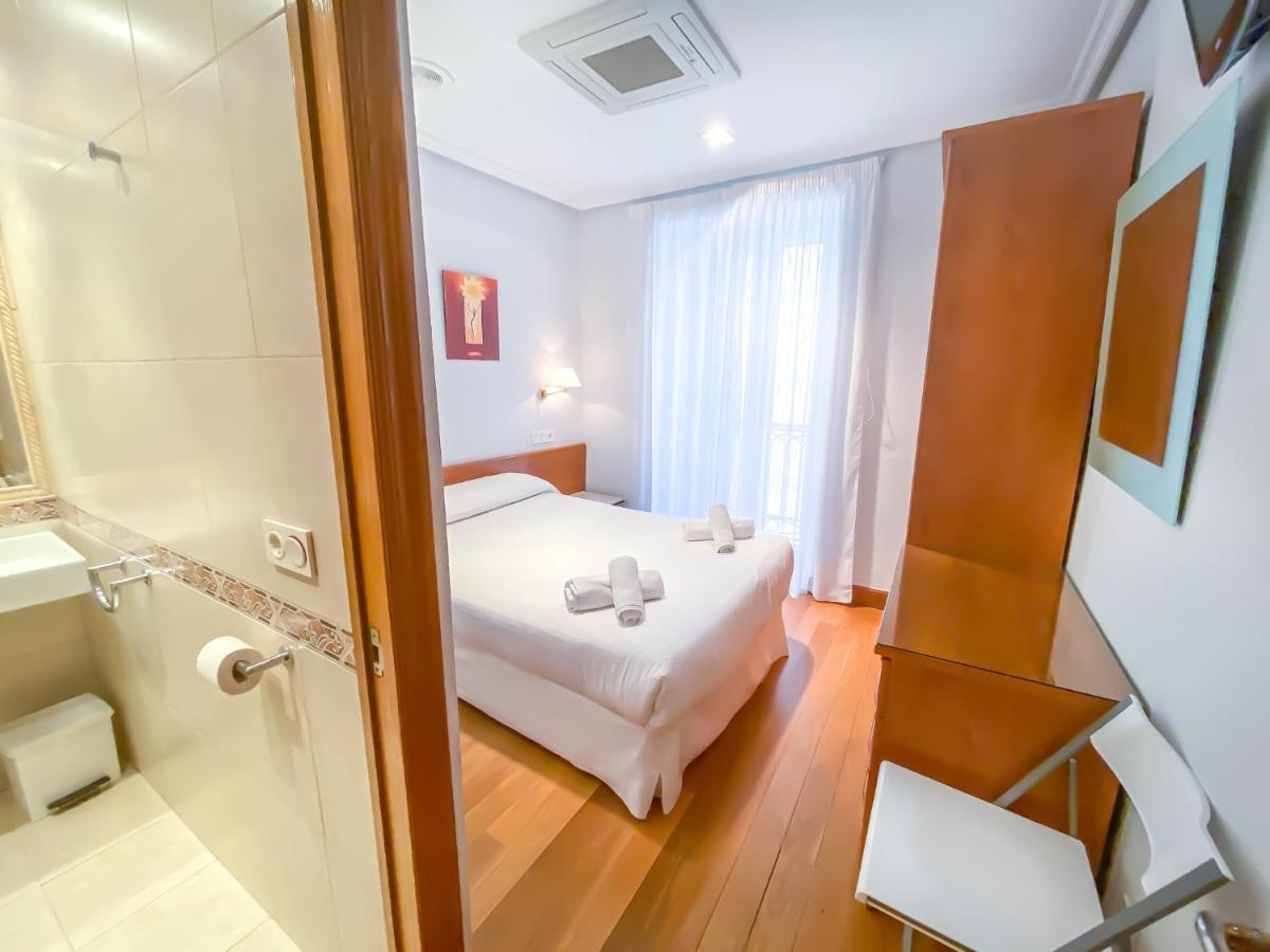 Habitaciones Turisticas Ayuntamiento סן סבסטיאן מראה חיצוני תמונה