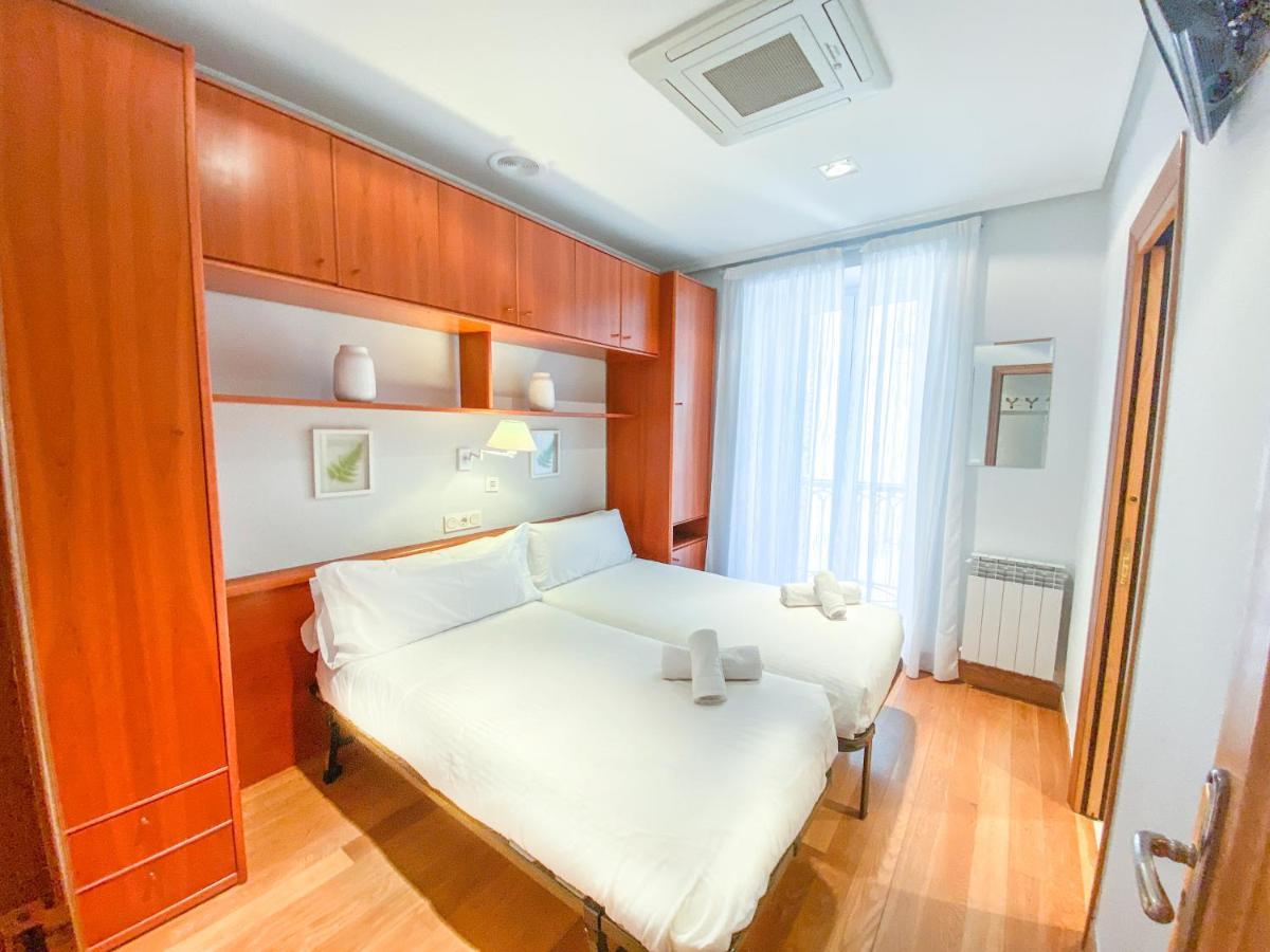 Habitaciones Turisticas Ayuntamiento סן סבסטיאן מראה חיצוני תמונה